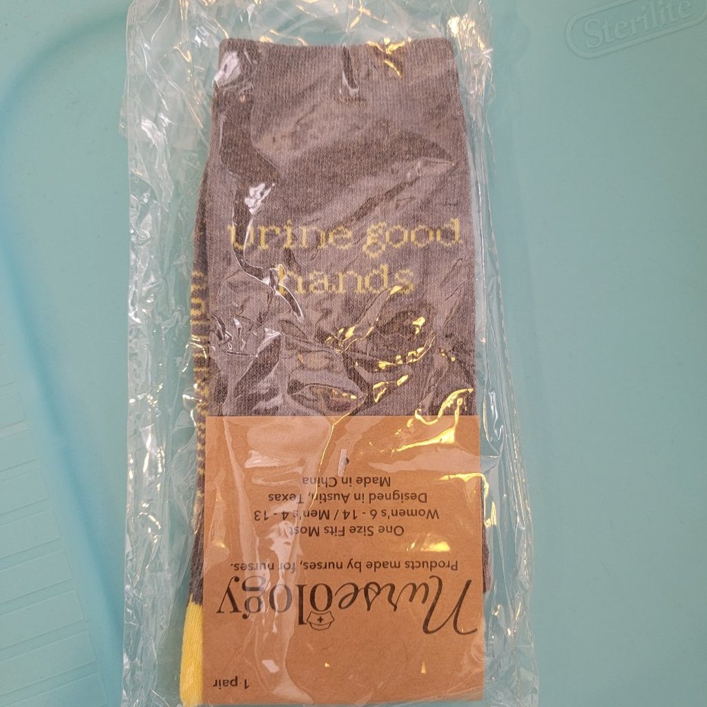 Socks "urine good hands"